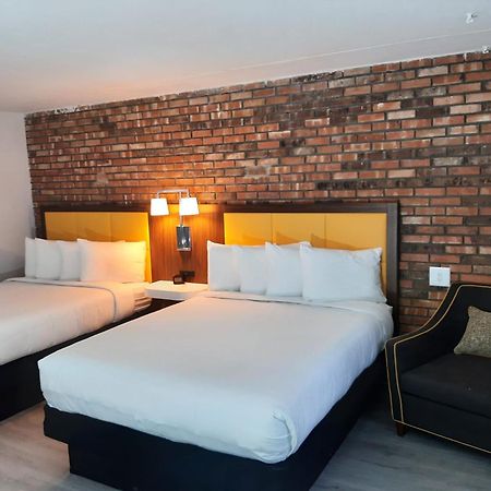 Penn Lodge Hotel&Suites Philadelphia - Bensalem Extérieur photo